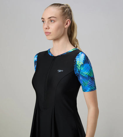Women's Endurance10 Printed Short Sleeve Closedback Swimdress With Boyleg - Black & Periwinkle Blue