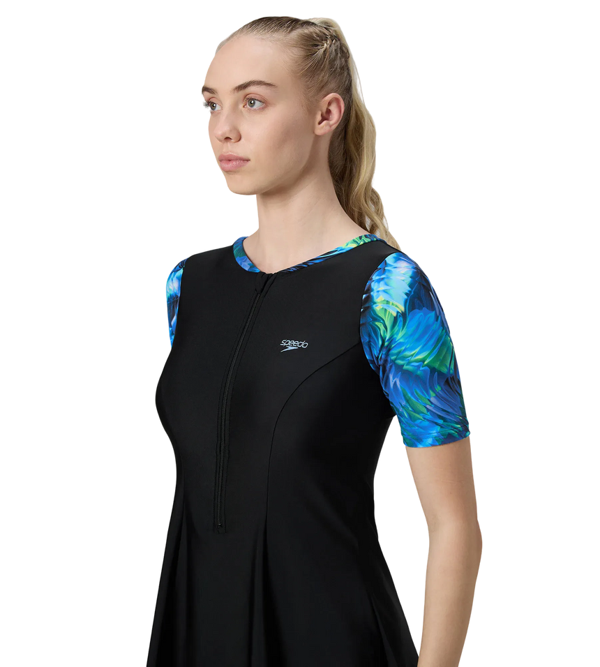 Women's Endurance10 Printed Short Sleeve Closedback Swimdress With Boyleg - Black & Periwinkle Blue